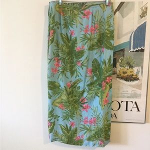 WRAP SKIRT/ Pareo/ Sarong/Beach cover-up.
Size 12. Jones New York Sport. Linen.